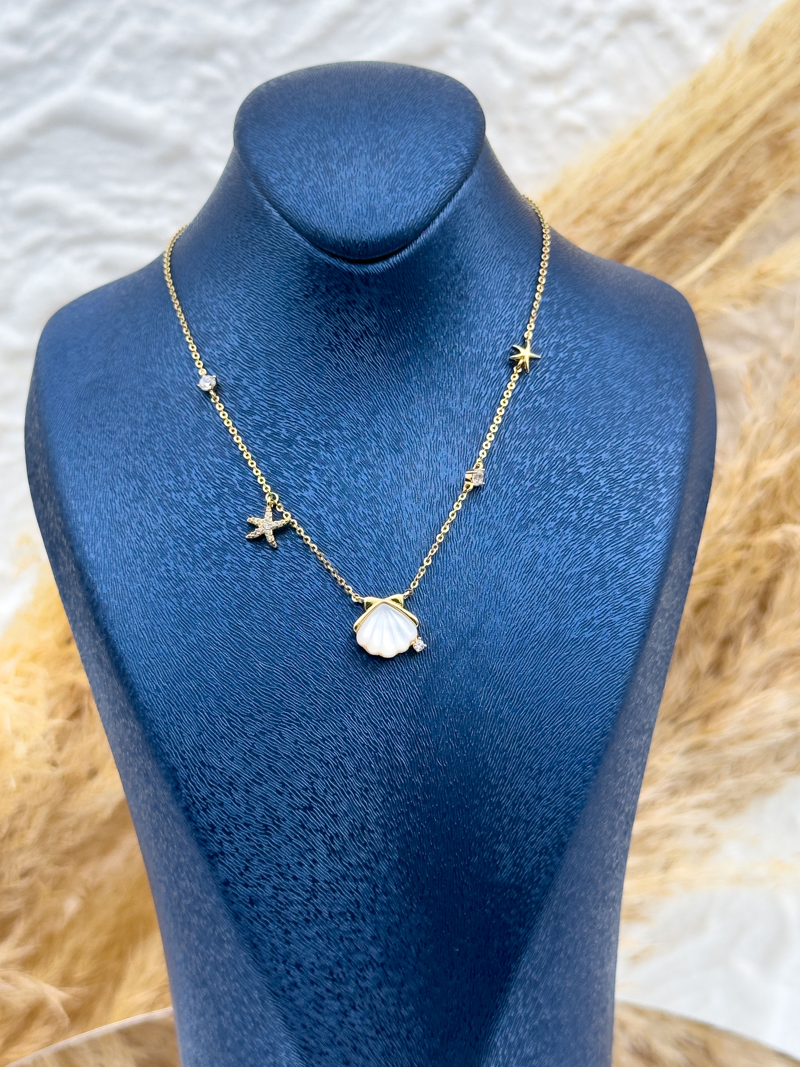 925 Ayar Gümüş Gold Renk Sedefli Deniz Kabuğu & Yıldız Detaylı Kadın Kolye – Özel Tasarım Hediyelik